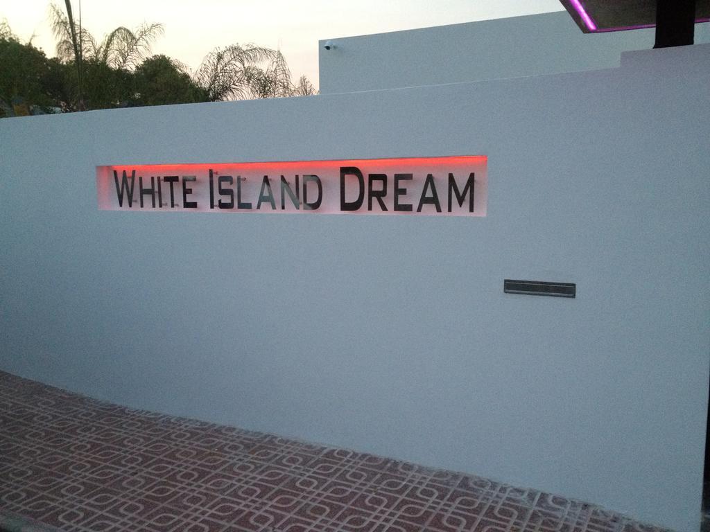 White Island Dream Villa *